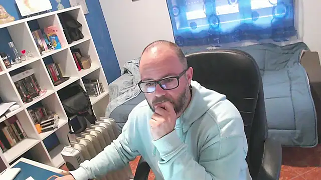 ravingr4d4 online show from 18, 3, 2026