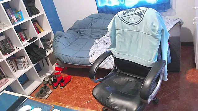 ravingr4d4 online show from 12, 5, 2026