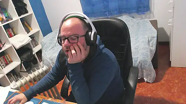 ravingr4d4 online show from 10, 2, 2026