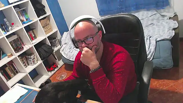 ravingr4d4 online show from 10, 4, 2026