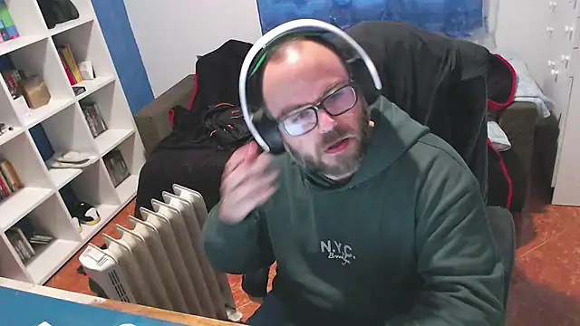 ravingr4d4 online show from 15, 12, 2025