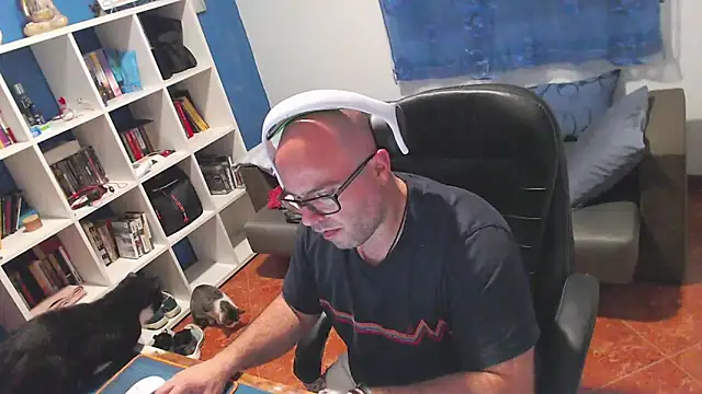 ravingr4d4 online show from 26, 4, 2026