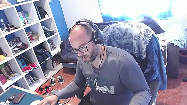 ravingr4d4 online show from 29, 10, 2025