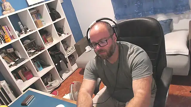 ravingr4d4 online show from 29, 9, 2025