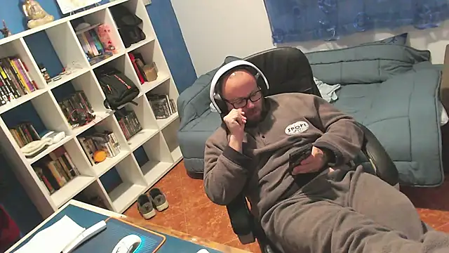 ravingr4d4 online show from 24, 2, 2026