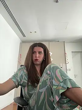 RoxxyDallas online show from 1, 11, 2025