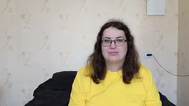 Snapshot of VladaCandy chatting on 6, 3, 2025 VladaCandy online show from 6, 3, 2025