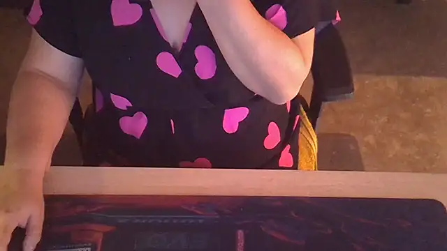 Snapshot of Silvia2277 chatting on 25, 10, 2025 Silvia2277 online show from 25, 10, 2025