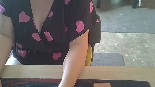 Snapshot of Silvia2277 chatting on 1, 11, 2025 Silvia2277 online show from 1, 11, 2025