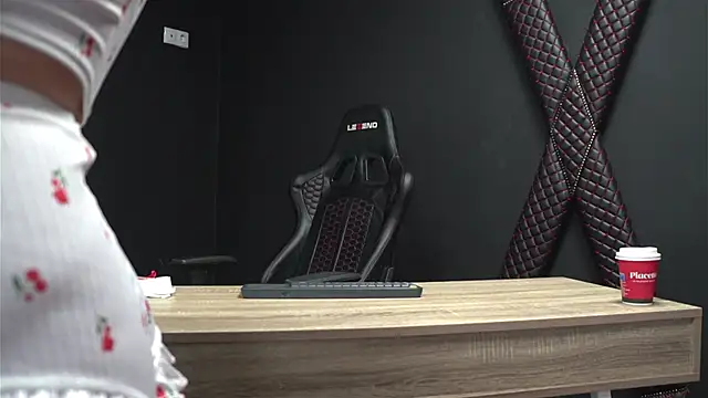 CelineConner online show from 18, 12, 2025