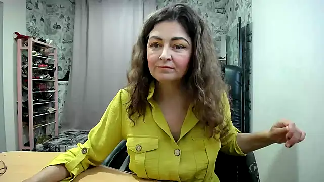 Snapshot of Helen1974 chatting on 27, 4, 2026 Helen1974 online show from 27, 4, 2026