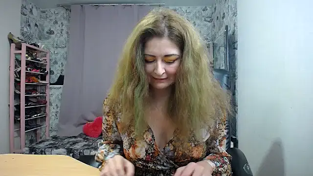 Snapshot of Helen1974 chatting on 11, 1, 2026 Helen1974 online show from 11, 1, 2026