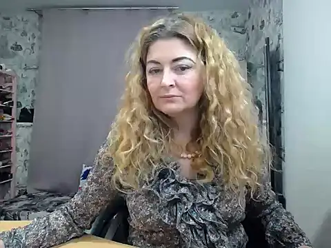 Helen1974 online show from 3, 3, 2025