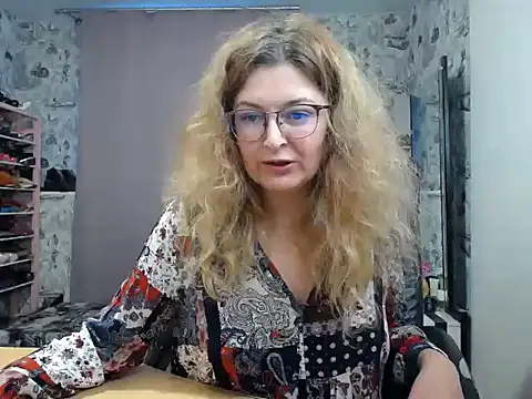 Helen1974 online show from 25, 2, 2025