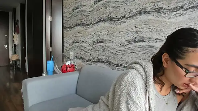 Snapshot of Sophi__a chatting on 21, 10, 2025 Sophi a online show from 21, 10, 2025