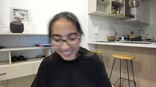 Sophi  a online show from 6, 2, 2026