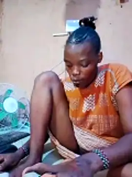 cute naimah online show from 25, 2, 2026