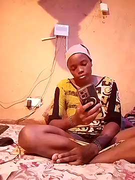 cute naimah online show from 29, 9, 2025