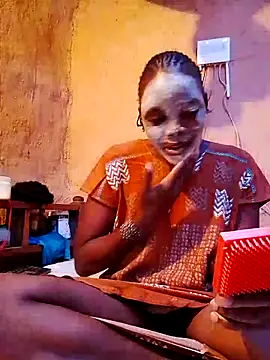 cute naimah online show from 30, 11, 2025