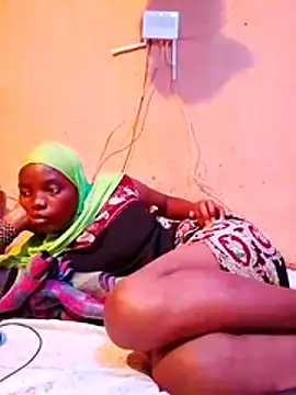 cute naimah online show from 22, 11, 2025