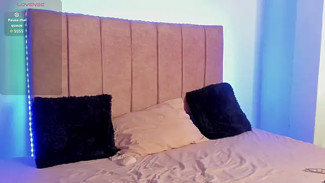 sexylaurita online show from 6, 2, 2026