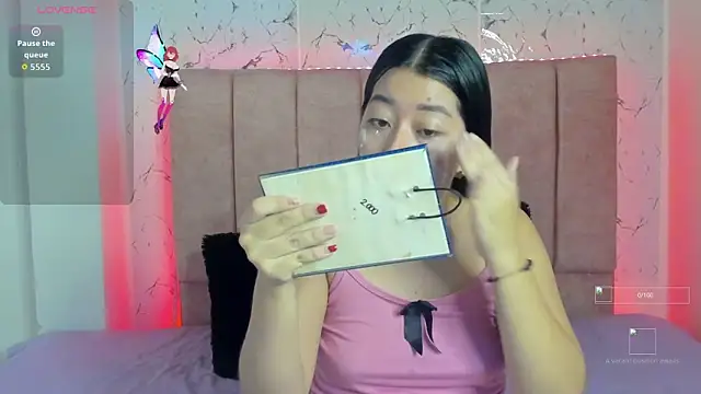 sexylaurita online show from 8, 10, 2025