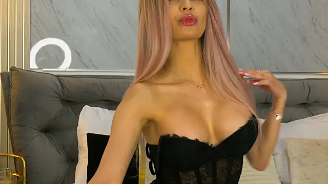 MiaCharm online show from 5, 6, 2026