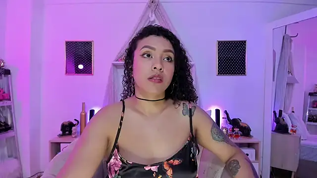 Zoe Gruber online show from 2, 10, 2025