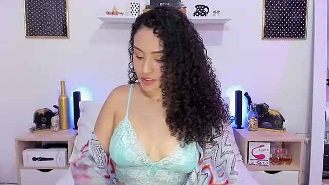 Zoe Gruber online show from 14, 10, 2025