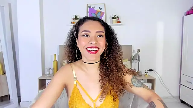 Snapshot of Zoe_Gruber chatting on 25, 4, 2026 Zoe Gruber online show from 25, 4, 2026