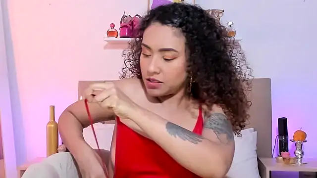 Zoe Gruber online show from 19, 12, 2025