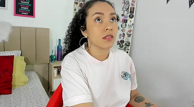 Zoe Gruber online show from 9, 2, 2025