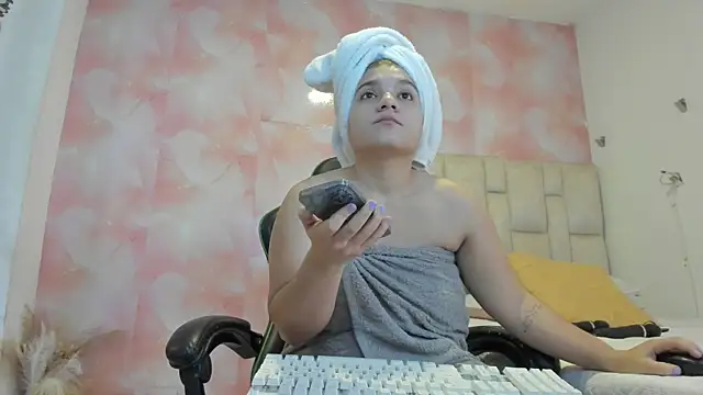 emily lean  online show from 19, 6, 2026