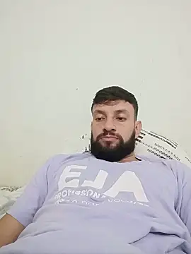Snapshot of Robertao20cm chatting on 1, 7, 2026 Robertao20cm online show from 1, 7, 2026