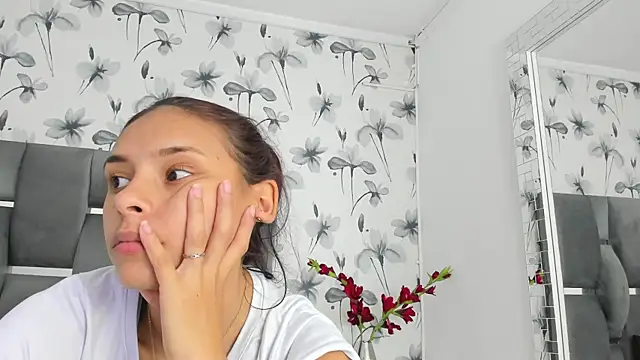 Ehotloveaxxx online show from 21, 10, 2025