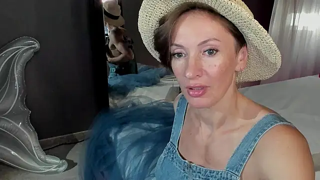 Dorothy Meyer online show from 7, 7, 2026