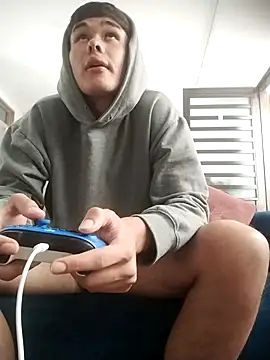 Snapshot of cristof_2000 chatting on 9, 2, 2026 cristof 2000 online show from 9, 2, 2026