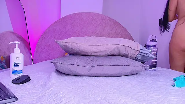 violett lo online show from 19, 12, 2025