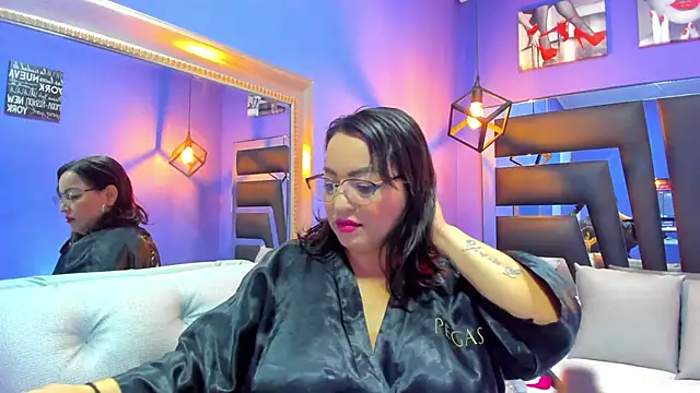 Romina017 online show from 7, 10, 2025