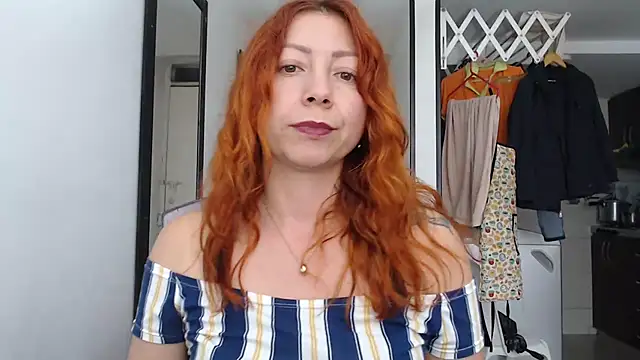 malusexy33 online show from 12, 3, 2025