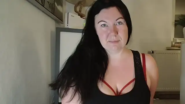 p6w official online show from 5, 11, 2025