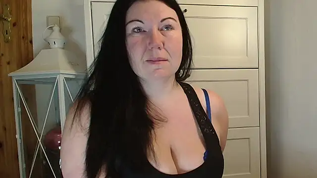 p6w official online show from 23, 11, 2025