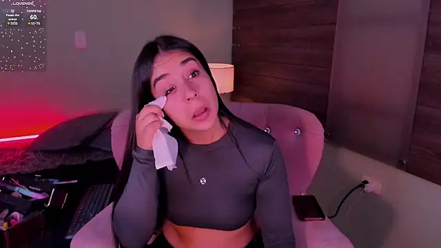 Snapshot of Sussy_Bell01 chatting on 19, 3, 2025 Sussy Bell01 online show from 19, 3, 2025