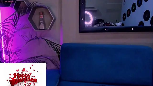 Snapshot of Sussy_Bell01 chatting on 14, 2, 2025 Sussy Bell01 online show from 14, 2, 2025