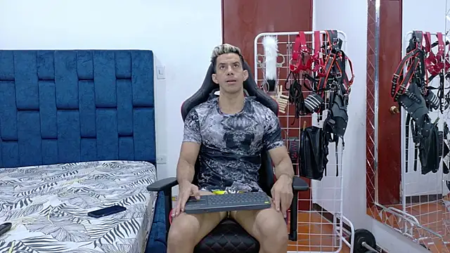 JoseRumbero26 online show from 13, 11, 2025