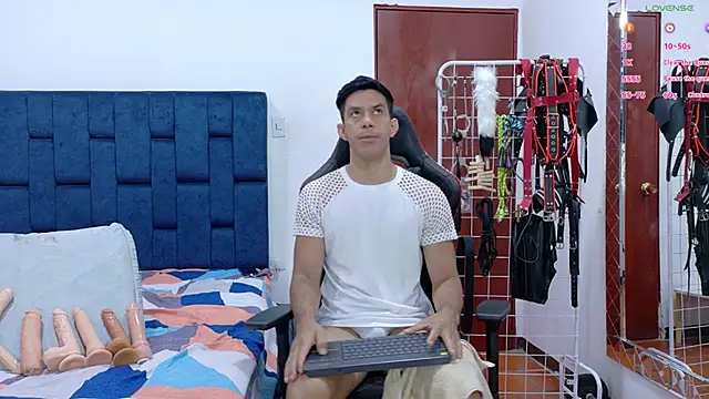 JoseRumbero26 online show from 8, 1, 2026