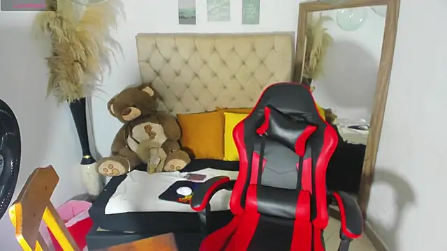 helena copper  online show from 18, 1, 2026