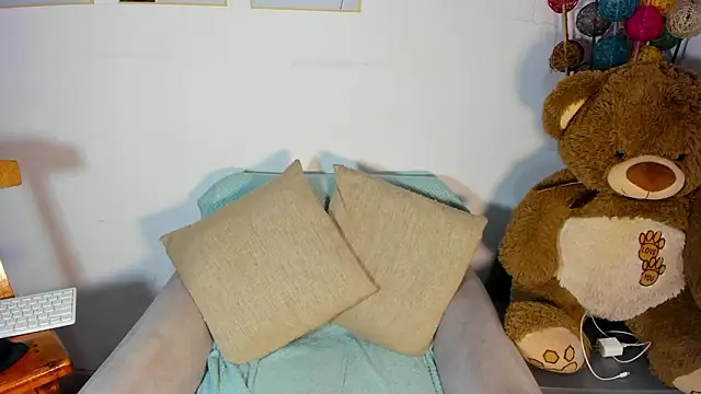 helena copper  online show from 7, 3, 2026