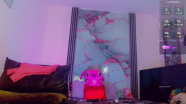  ChanellR  online show from 12, 11, 2025