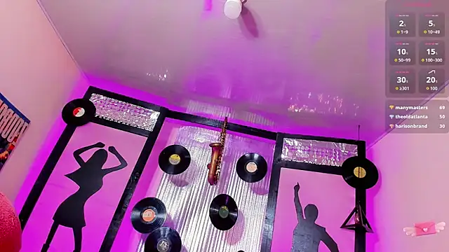  ChanellR  online show from 18, 4, 2026